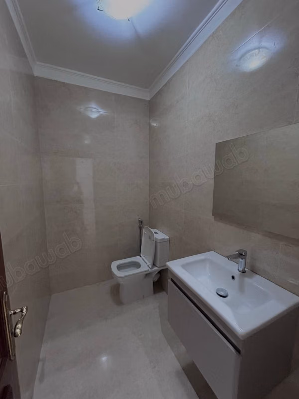 Very nice apartment for rent in Sidi Maarouf. 2 comfortable rooms. Security door, Moroccan living room