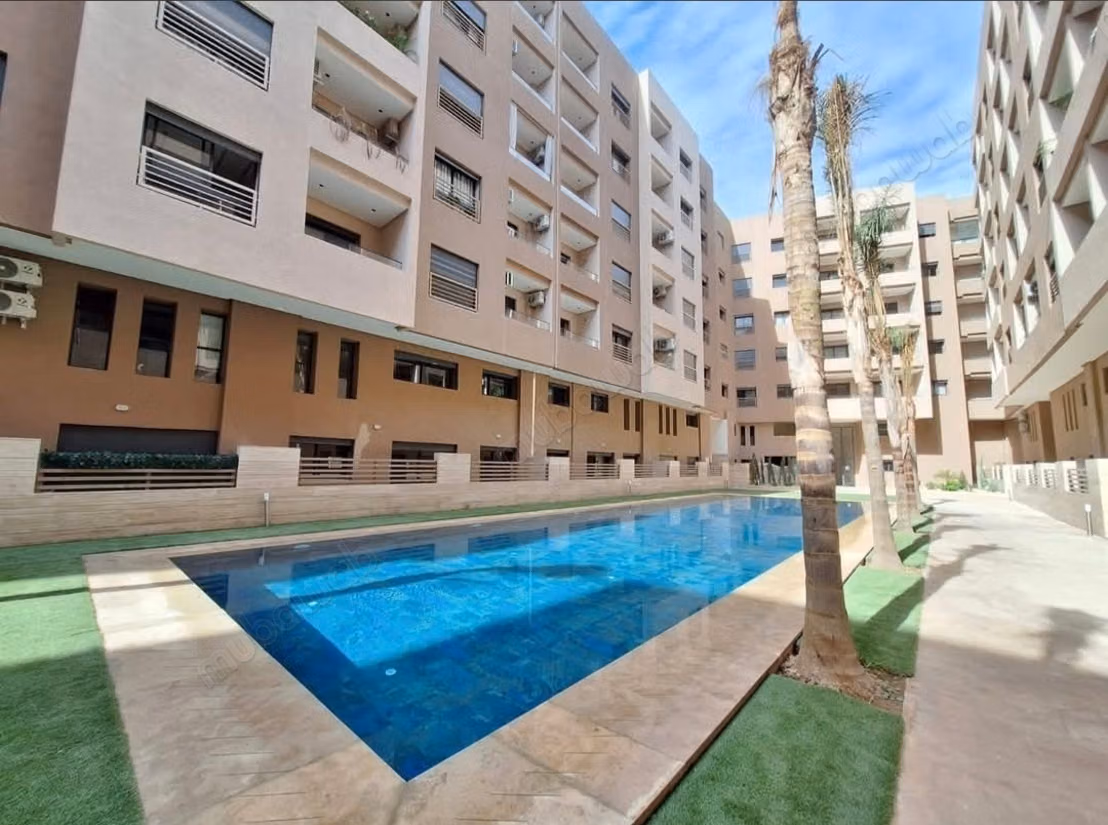 Vente d'un bel appartement à Hivernage. 2 grandes pièces. Meublé
