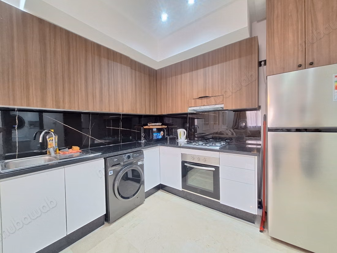 Vente d'un bel appartement à Hivernage. 2 grandes pièces. Meublé — 4