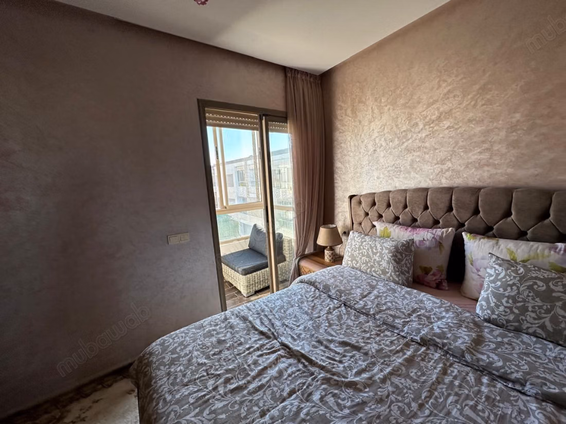 Apartamento con vista a la piscina