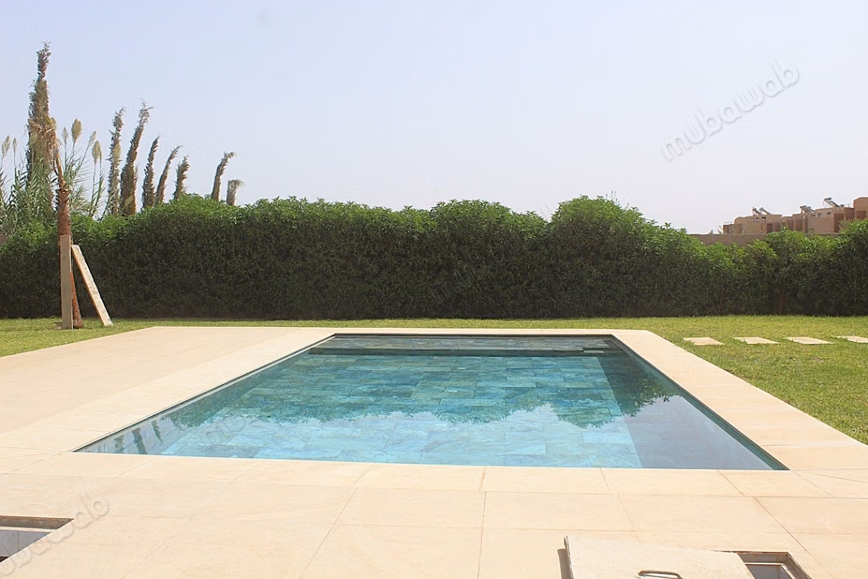 Trés belle villa dans un petit domaine