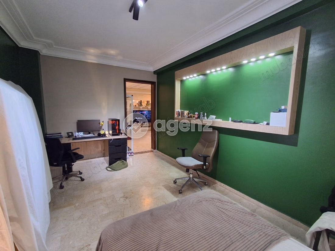 Appartement à vendre 150 m², 3 chambres 
Val Fleurie 
Casablanca — 3