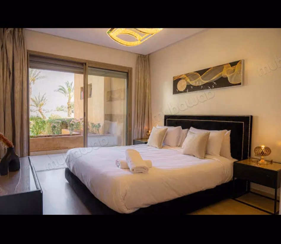 Beautiful apartment for rent on Boulevard Med 6. 5 rooms. Well furnished