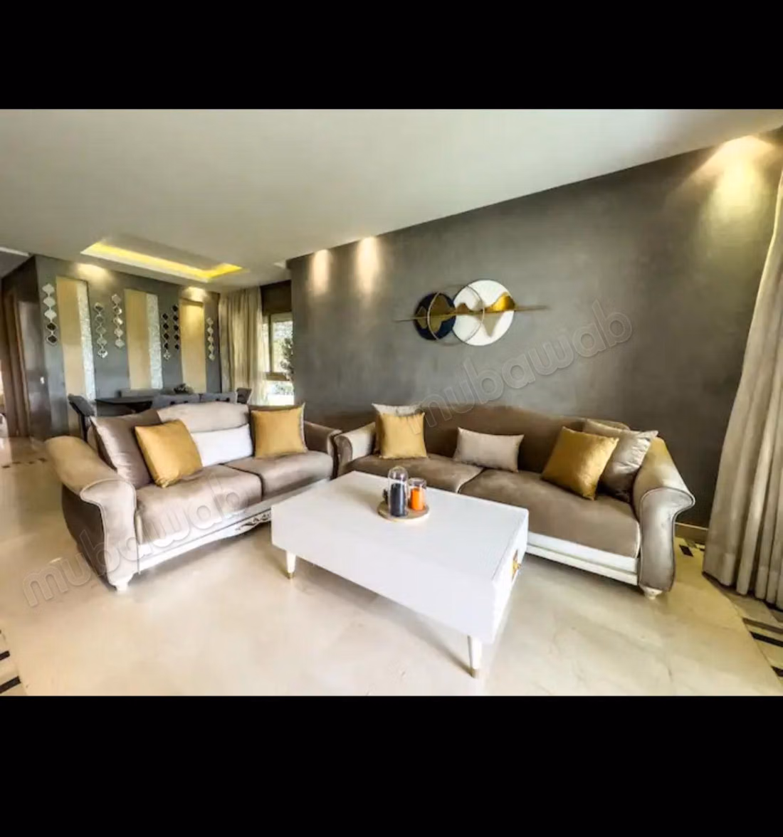 Beautiful apartment for rent on Boulevard Med 6. 5 rooms. Well furnished