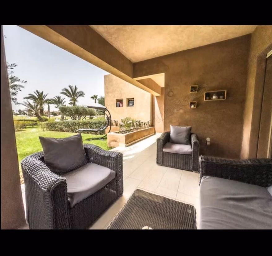 Beautiful apartment for rent on Boulevard Med 6. 5 rooms. Well furnished