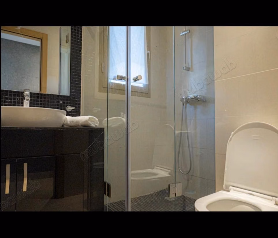 Beautiful apartment for rent on Boulevard Med 6. 5 rooms. Well furnished