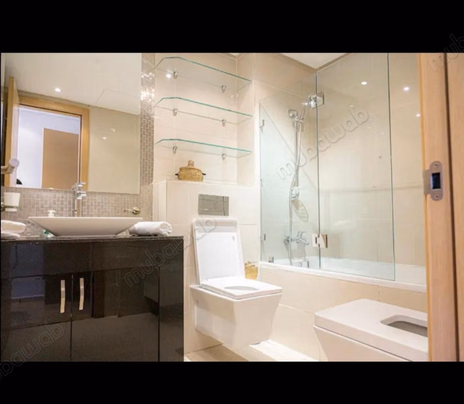 Beautiful apartment for rent on Boulevard Med 6. 5 rooms. Well furnished