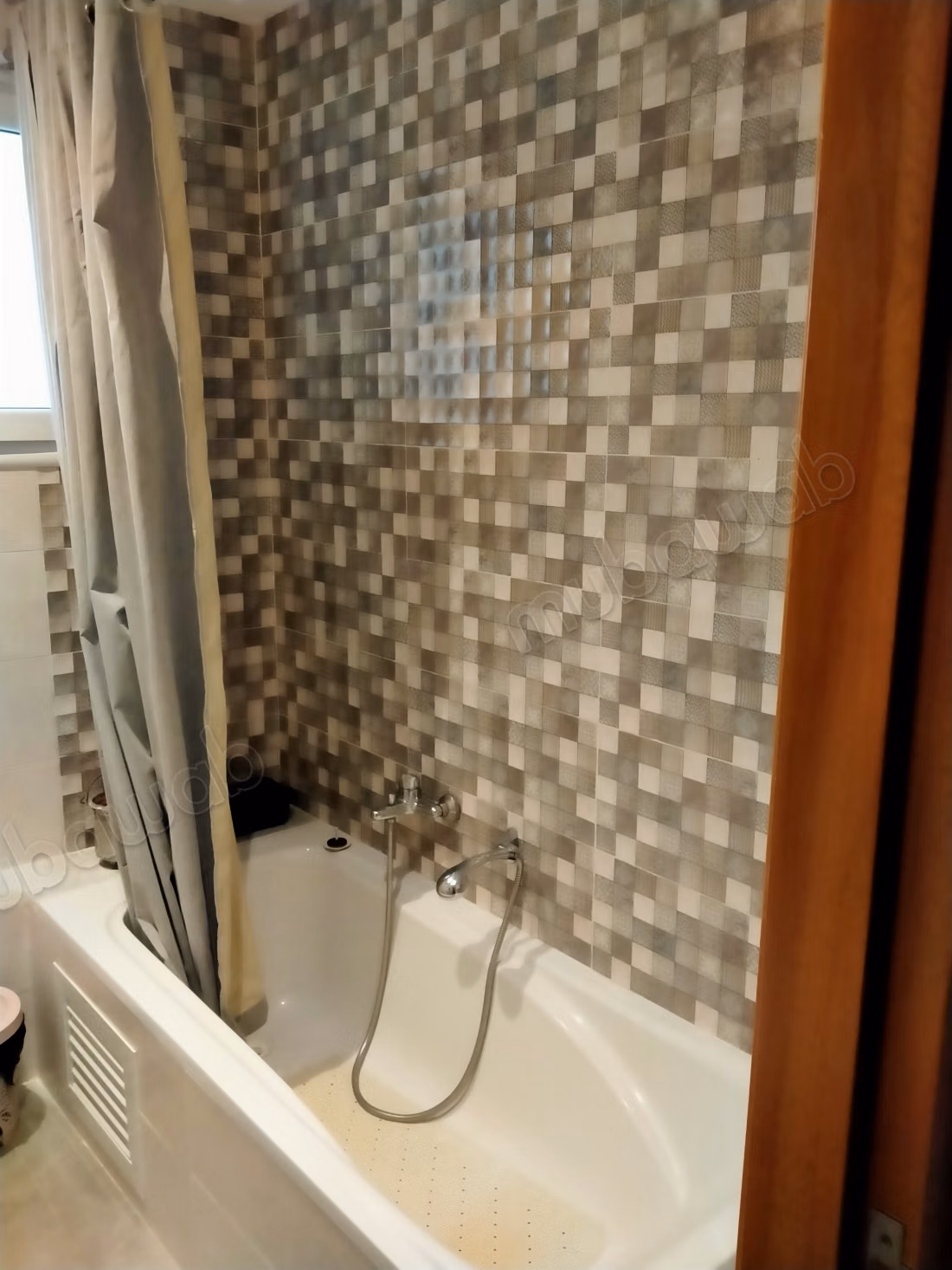 Appartement de deux chambres et salon dans le quartier des Oasis à Al-Aouina