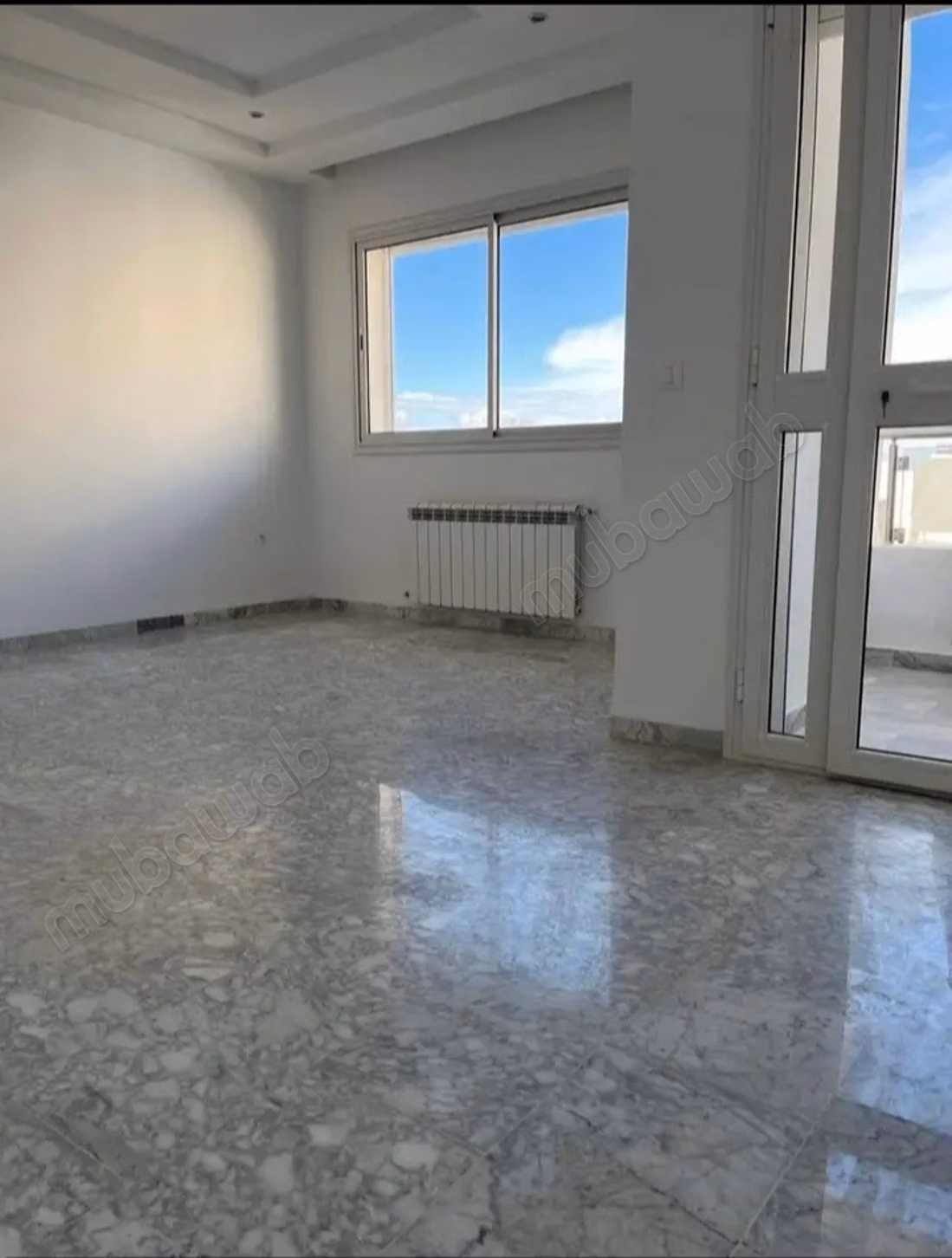 Appartement de deux chambres et salon dans le quartier des Oasis à Al-Aouina