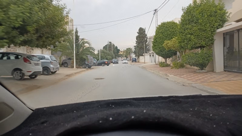 تأجير منزل في نويف آريانا. 3 غرف مريحة. هوائي طبق و باب مضاد للرصاص