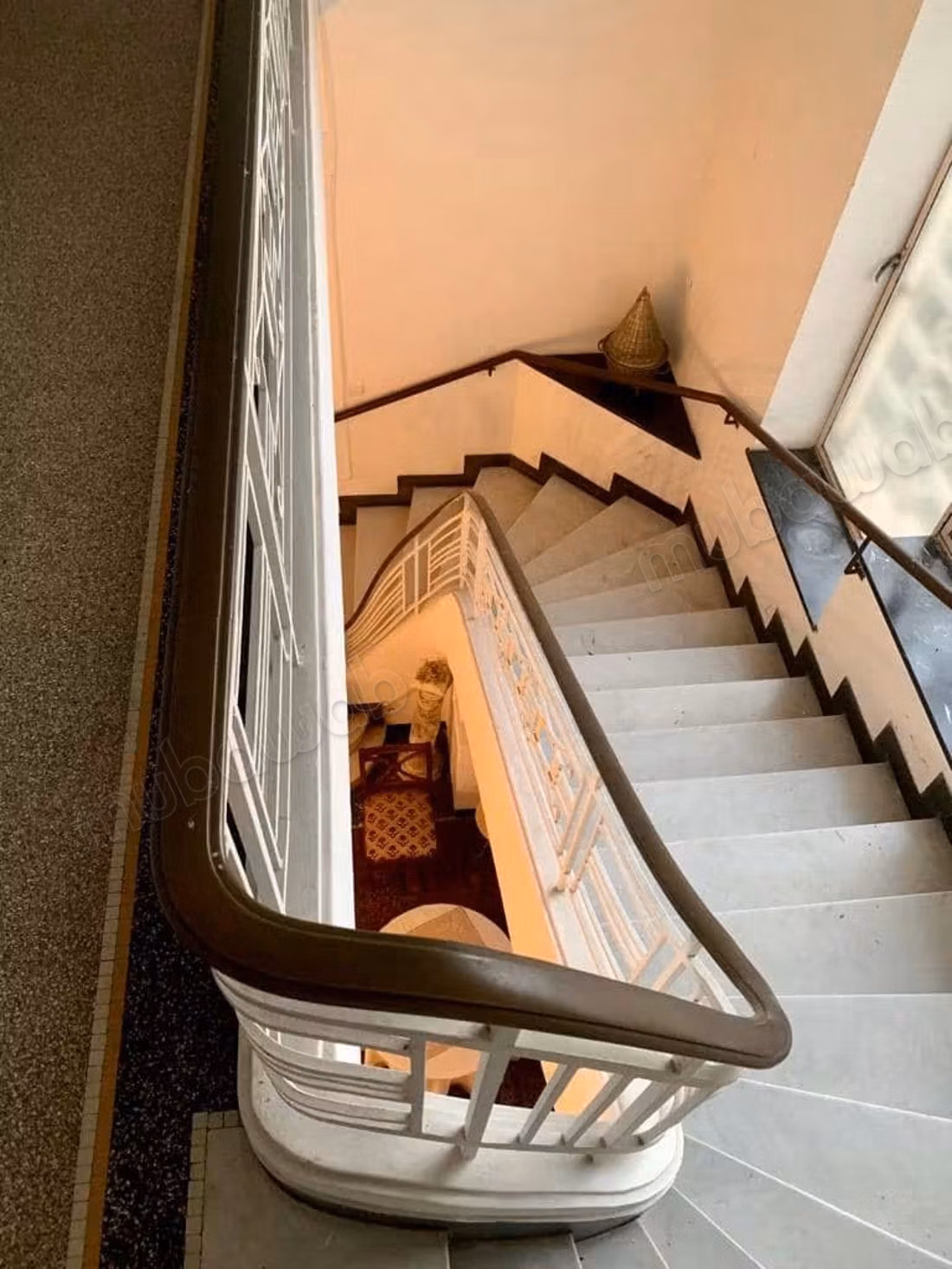 Splendide villa à vendre à Palmier. Superficie 1060 m². Belle terrasse et jardin