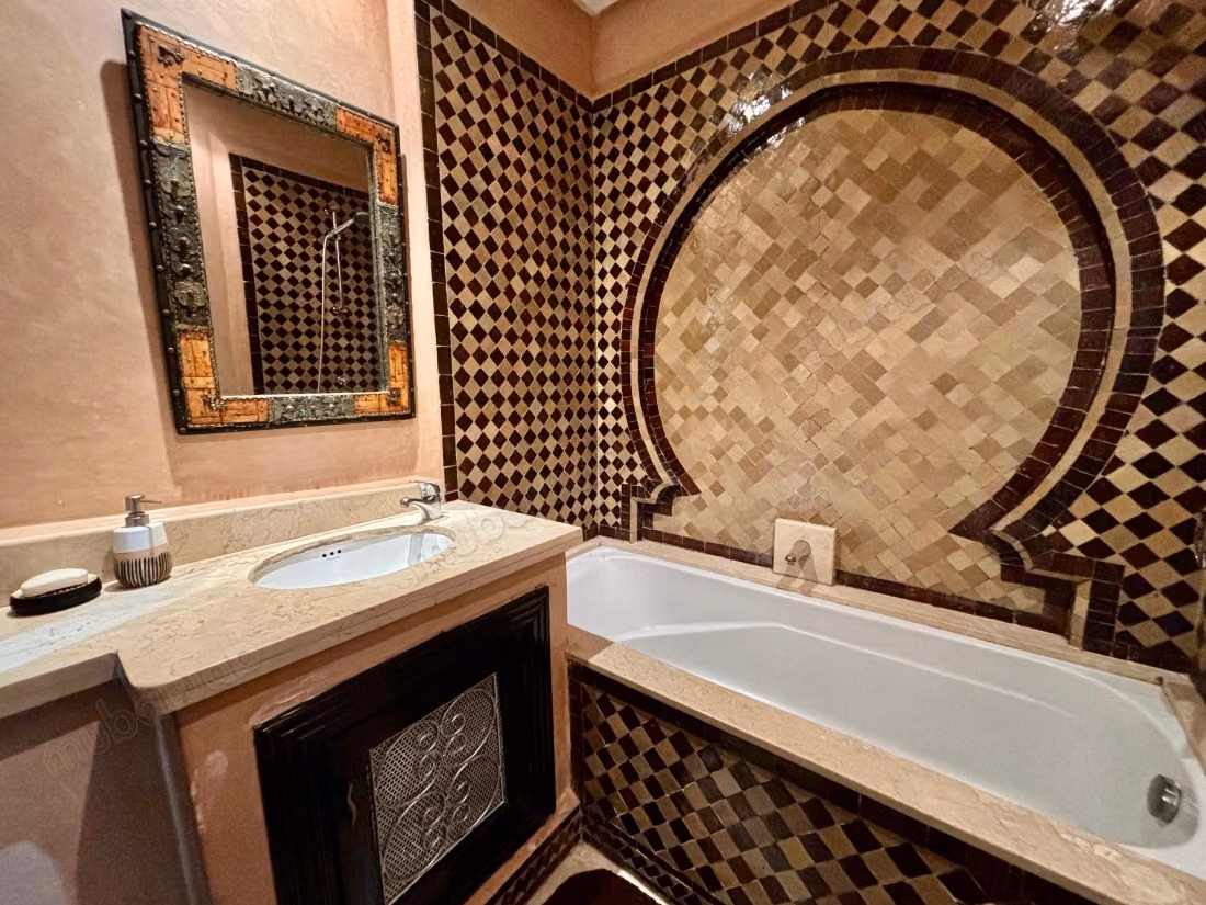 Appartement trois chambres meublé a louer