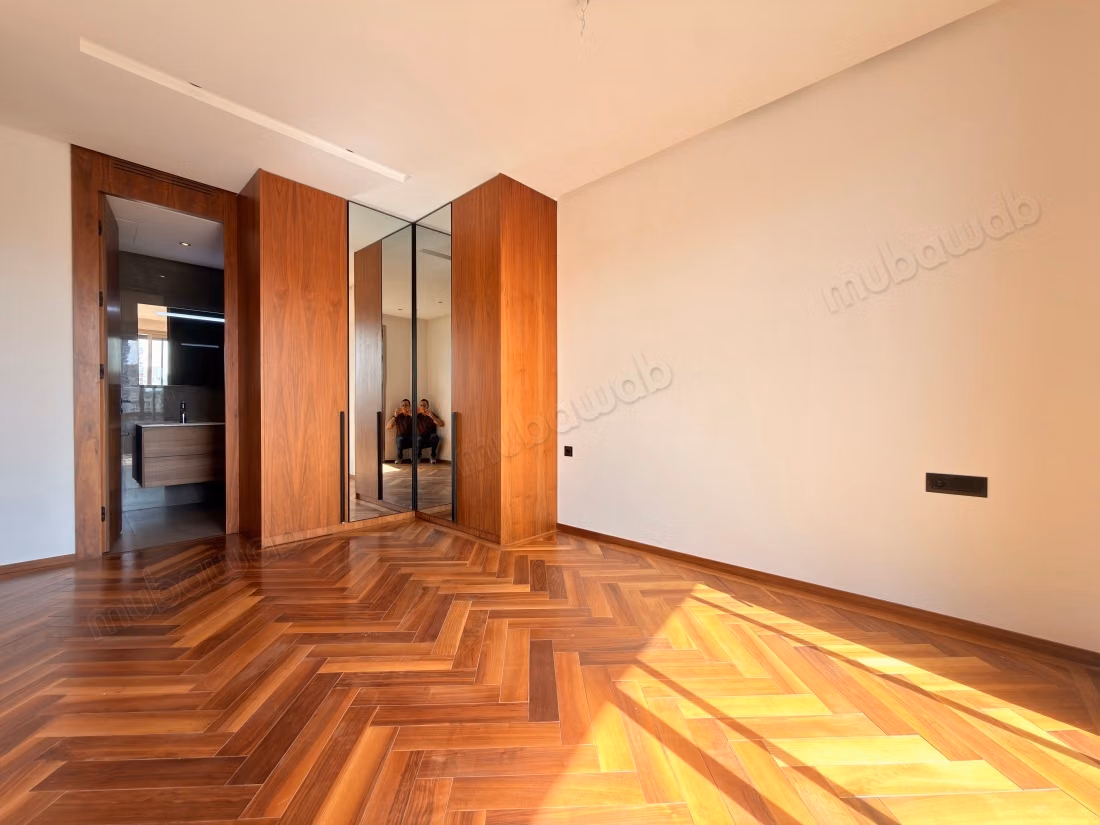 Appartement deux chambres vide a louer vue sur anfa park