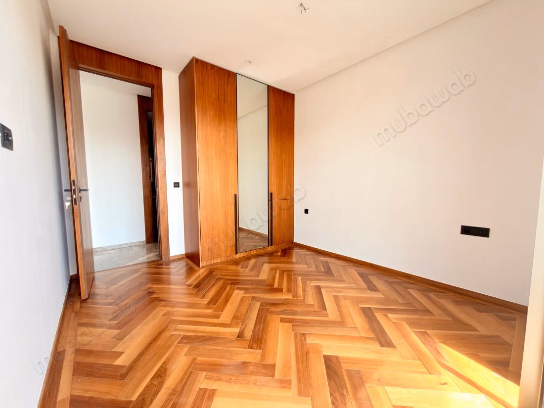 Appartement deux chambres vide a louer vue sur anfa park