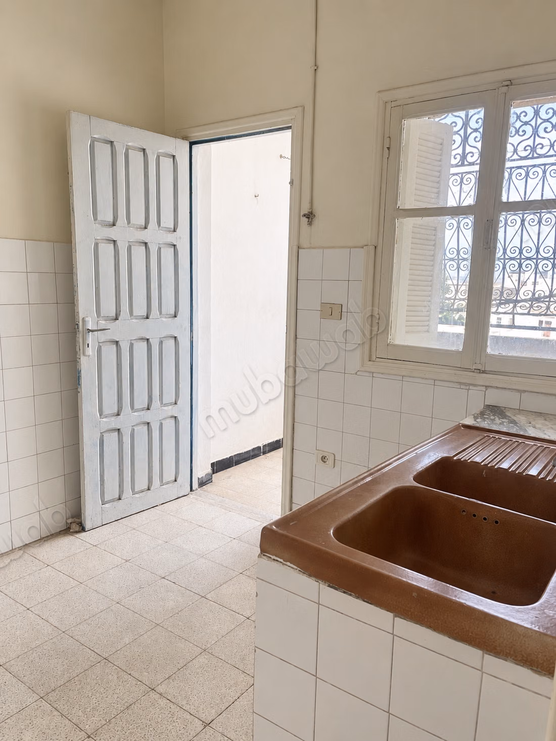 Appartement en vente à Ibn Sina. 
2 chambres agréables