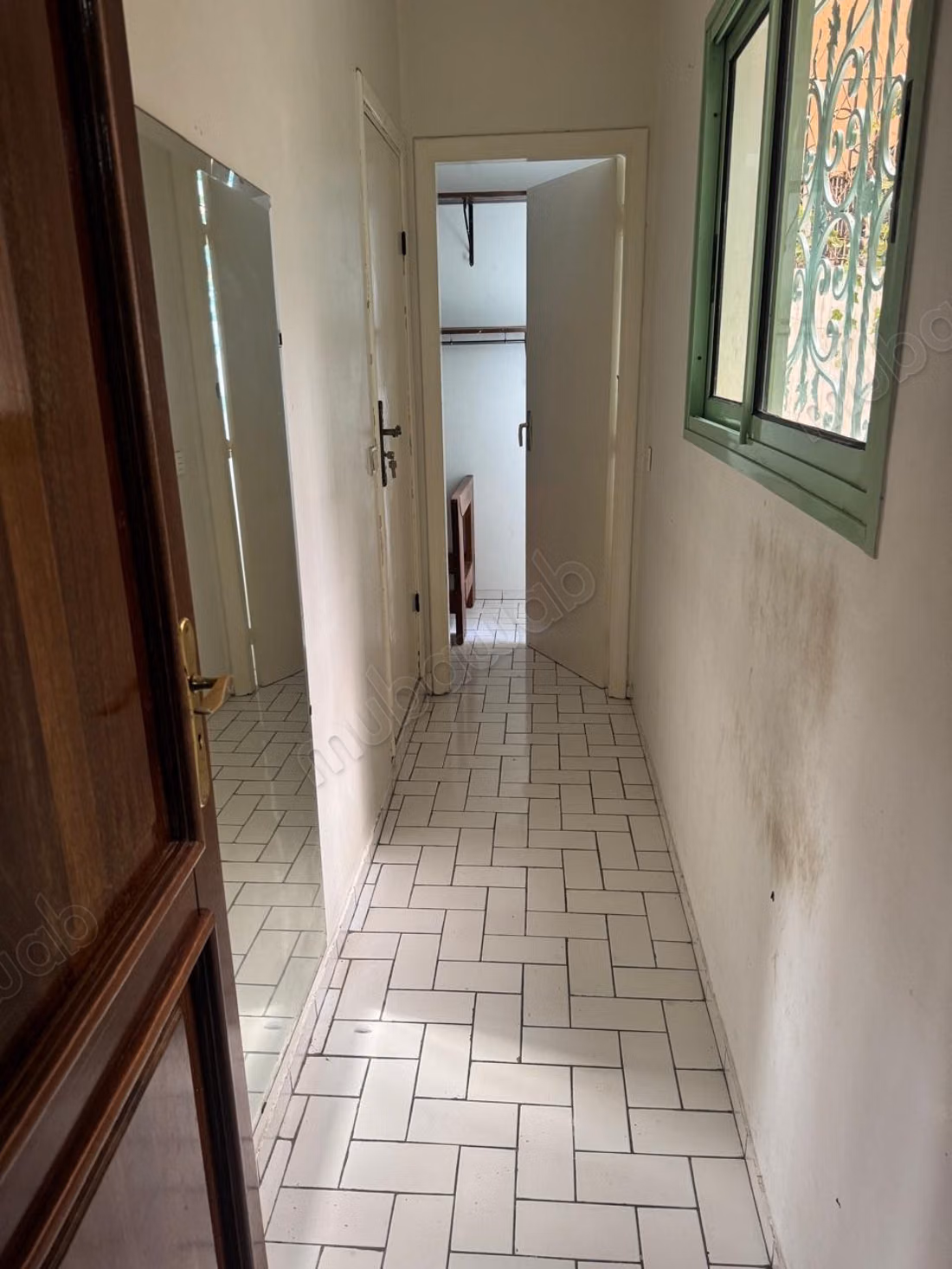 Bell'appartamento in vendita a Maârif. 4 belle camere. Camino e servizio di portineria