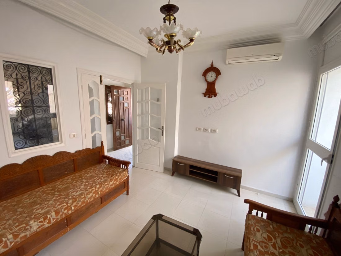 للايجار طابق من فيلا S4 بمساحة 190 م²
