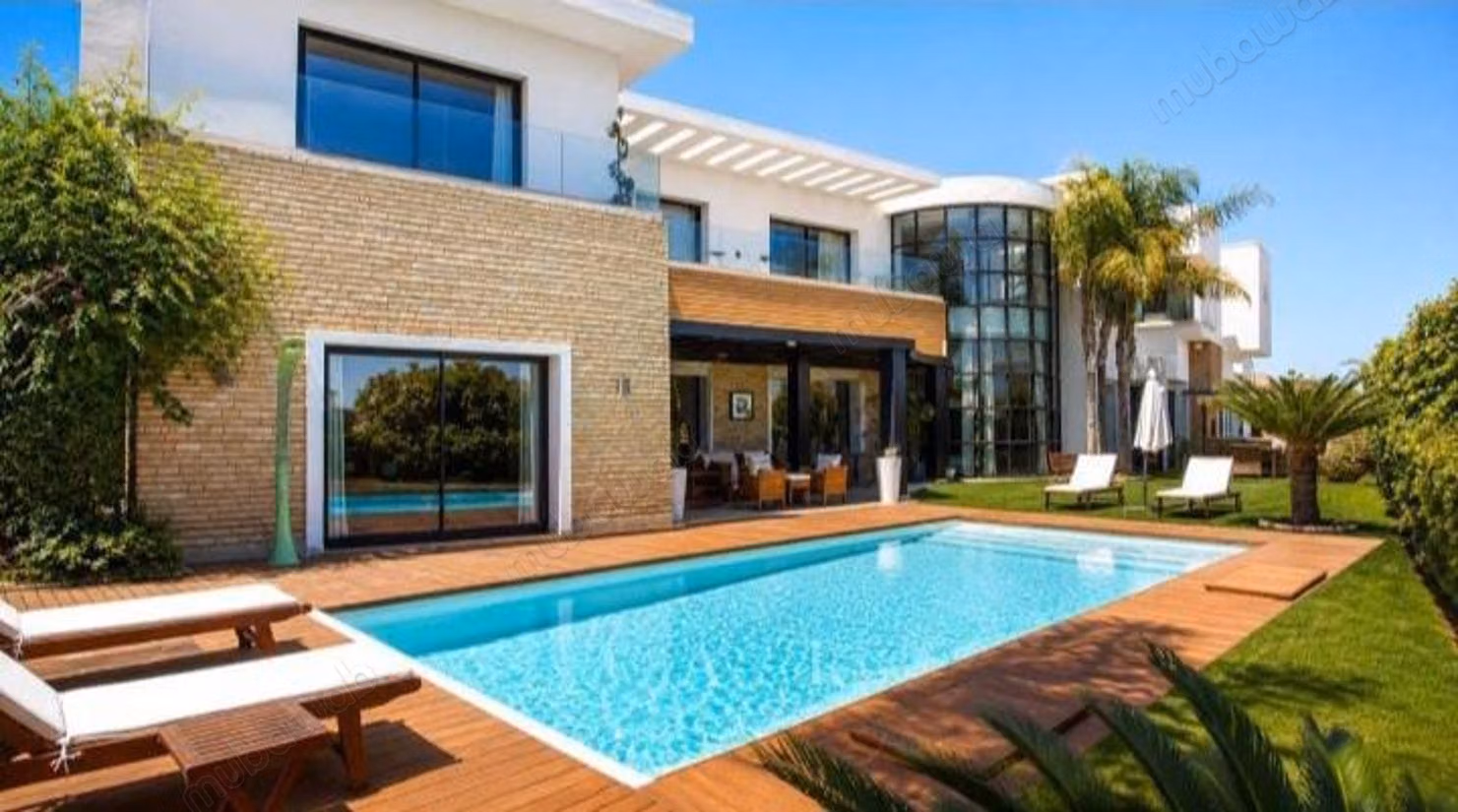Casa de lujo en venta en Iligh. 6 habitaciones grandes. Amueblada