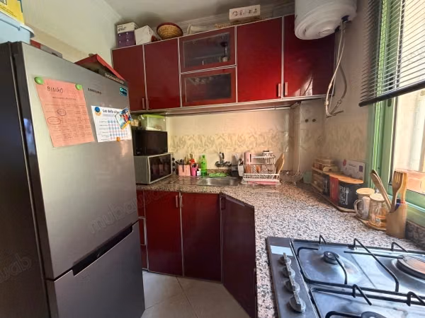 Te koop appartement in Hay Mabrouka. 2 slaapkamers. Met lift