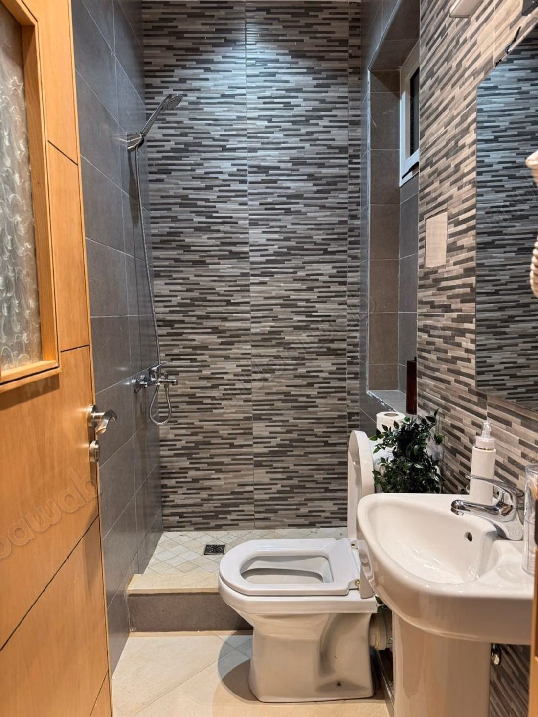 Flat for rent in El Ensanche.
Area of 75 m².
Washing machine