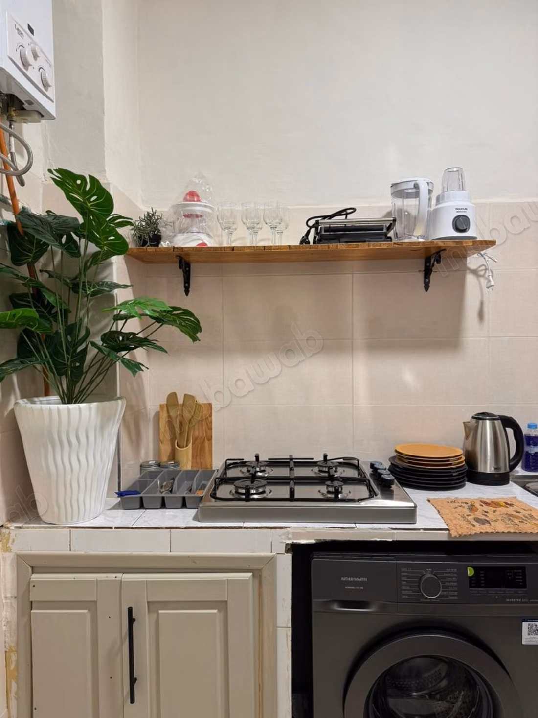 Flat for rent in El Ensanche.
Area of 75 m².
Washing machine