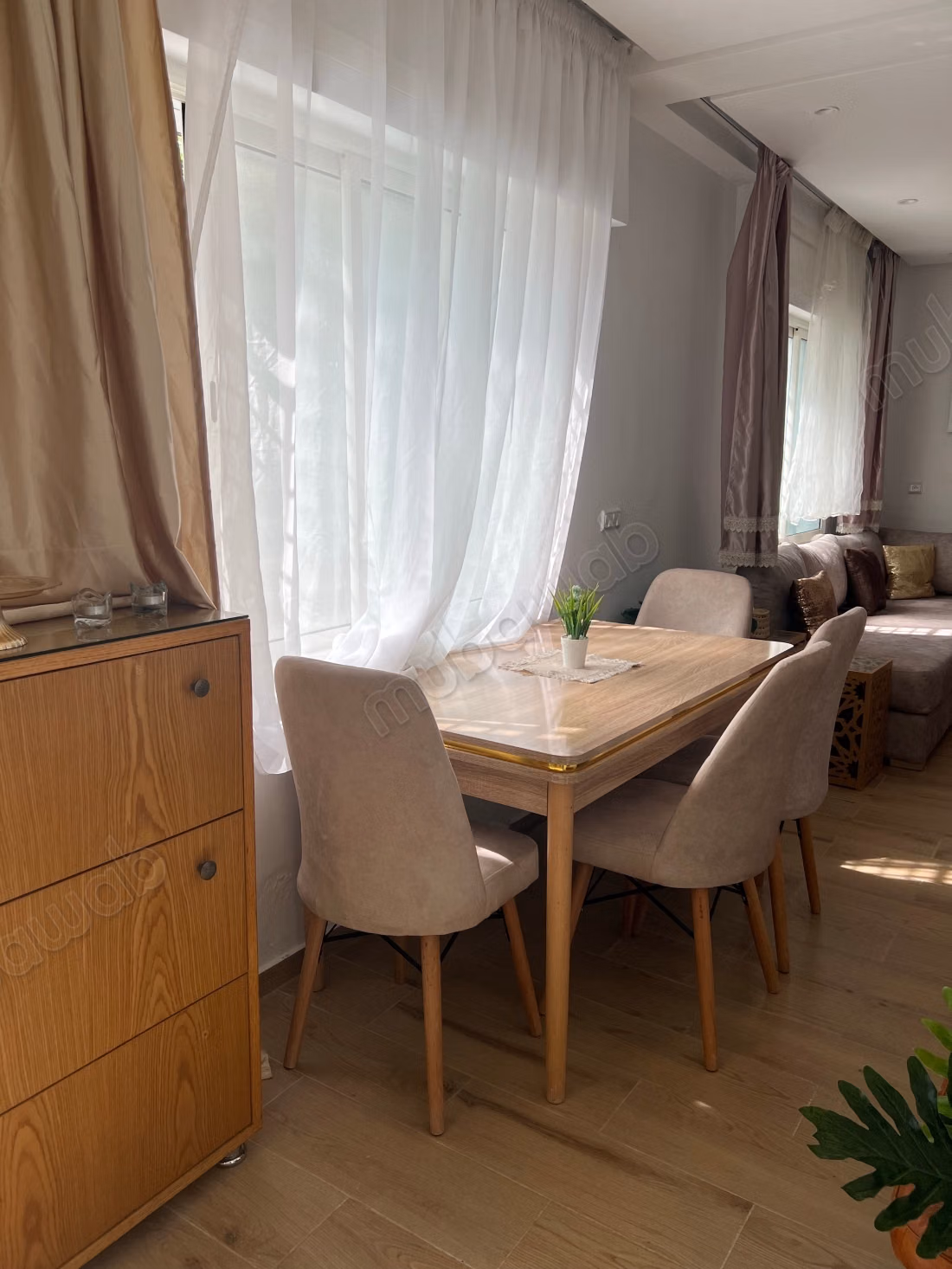 Louez cet appartement à Hay Ach chbanat. 
2 chambres. 
Bien meublé