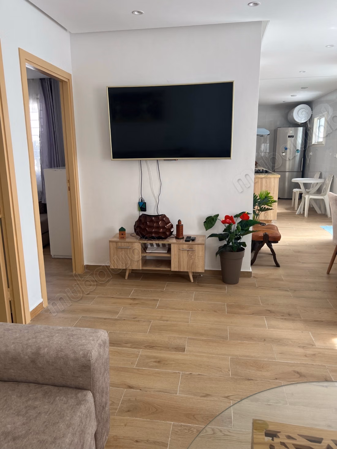 Louez cet appartement à Hay Ach chbanat. 
2 chambres. 
Bien meublé