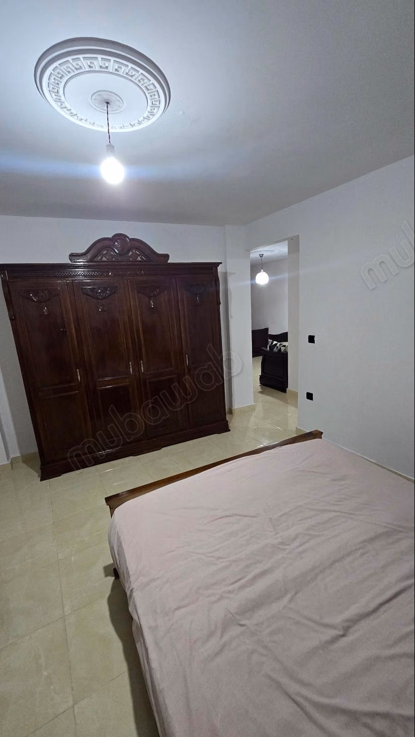 Louer un appartement dans le détroit. Surface totale 75 m². Meublé