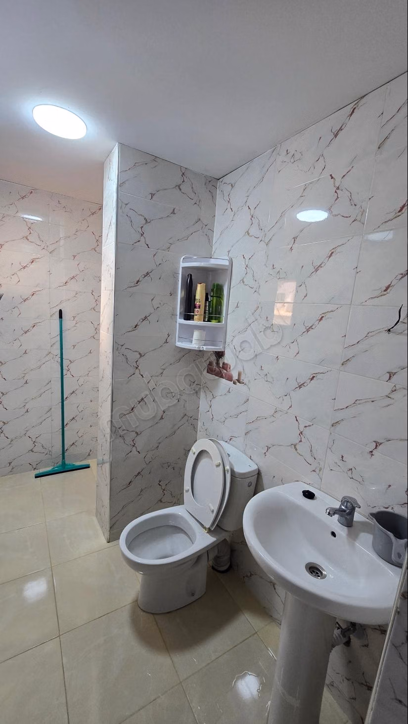 Louer un appartement dans le détroit. Surface totale 75 m². Meublé