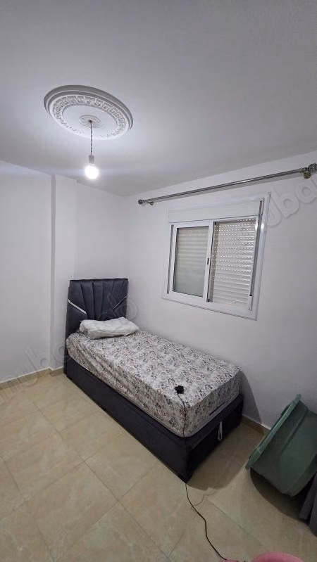 Louer un appartement dans le détroit. Surface totale 75 m². Meublé