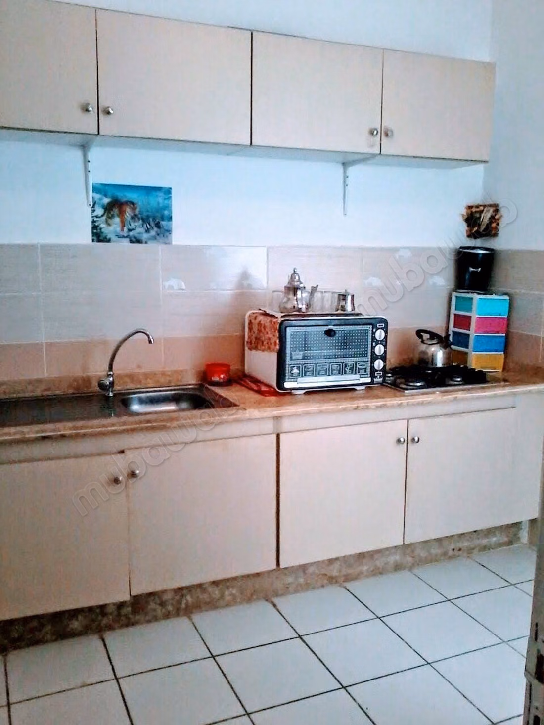 Apartamentos en alquiler en el Barrio Oued Fes. Superficie 105 m². Puerta blindada, seguridad