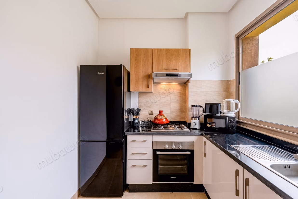 Apartamentos en alquiler en la Ruta Amizmiz. 3 habitaciones encantadoras. Puerta robusta, instalación de aire acondicionado