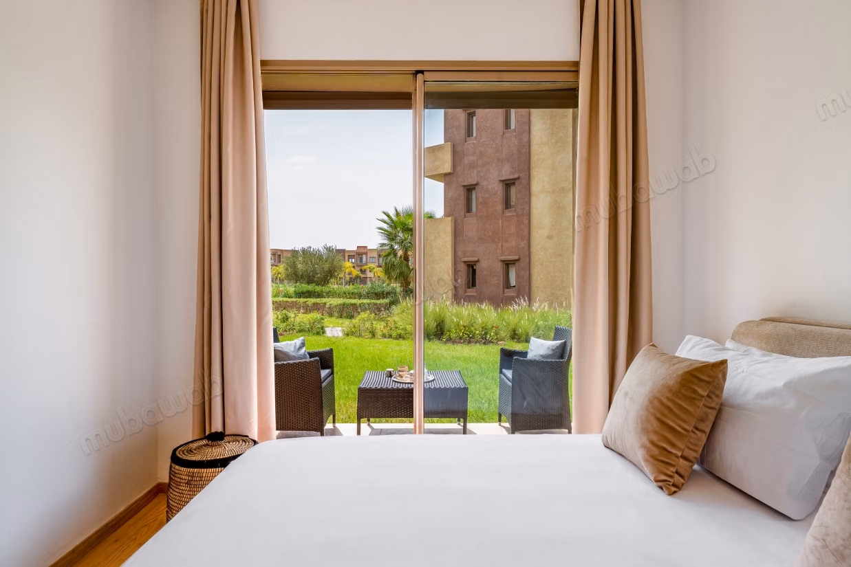 Apartamentos en alquiler en la Ruta Amizmiz. 3 habitaciones encantadoras. Puerta robusta, instalación de aire acondicionado