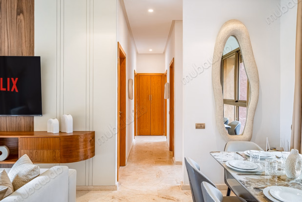 Apartamentos en alquiler en la Ruta Amizmiz. 3 habitaciones encantadoras. Puerta robusta, instalación de aire acondicionado
