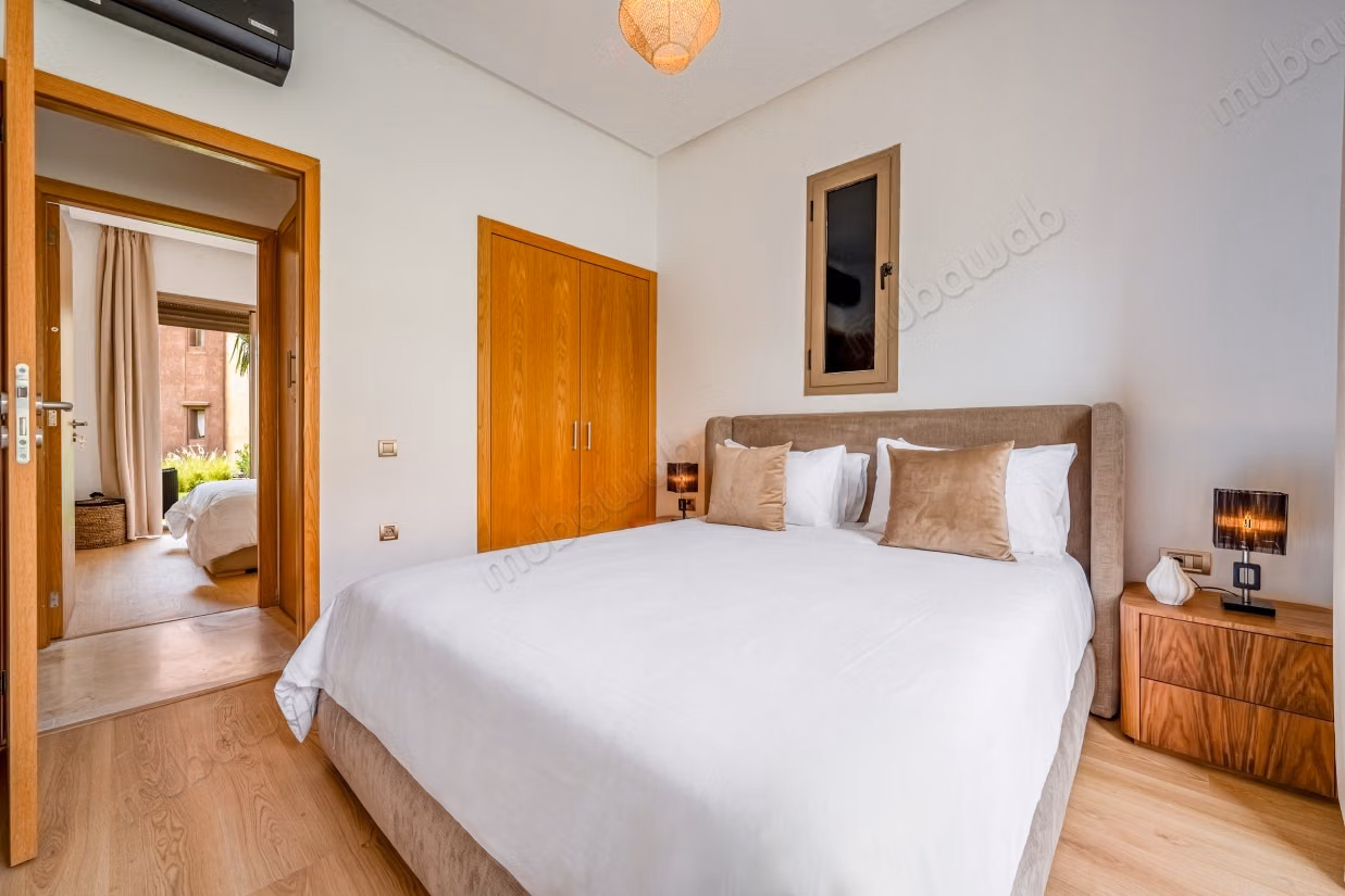 Apartamentos en alquiler en la Ruta Amizmiz. 3 habitaciones encantadoras. Puerta robusta, instalación de aire acondicionado