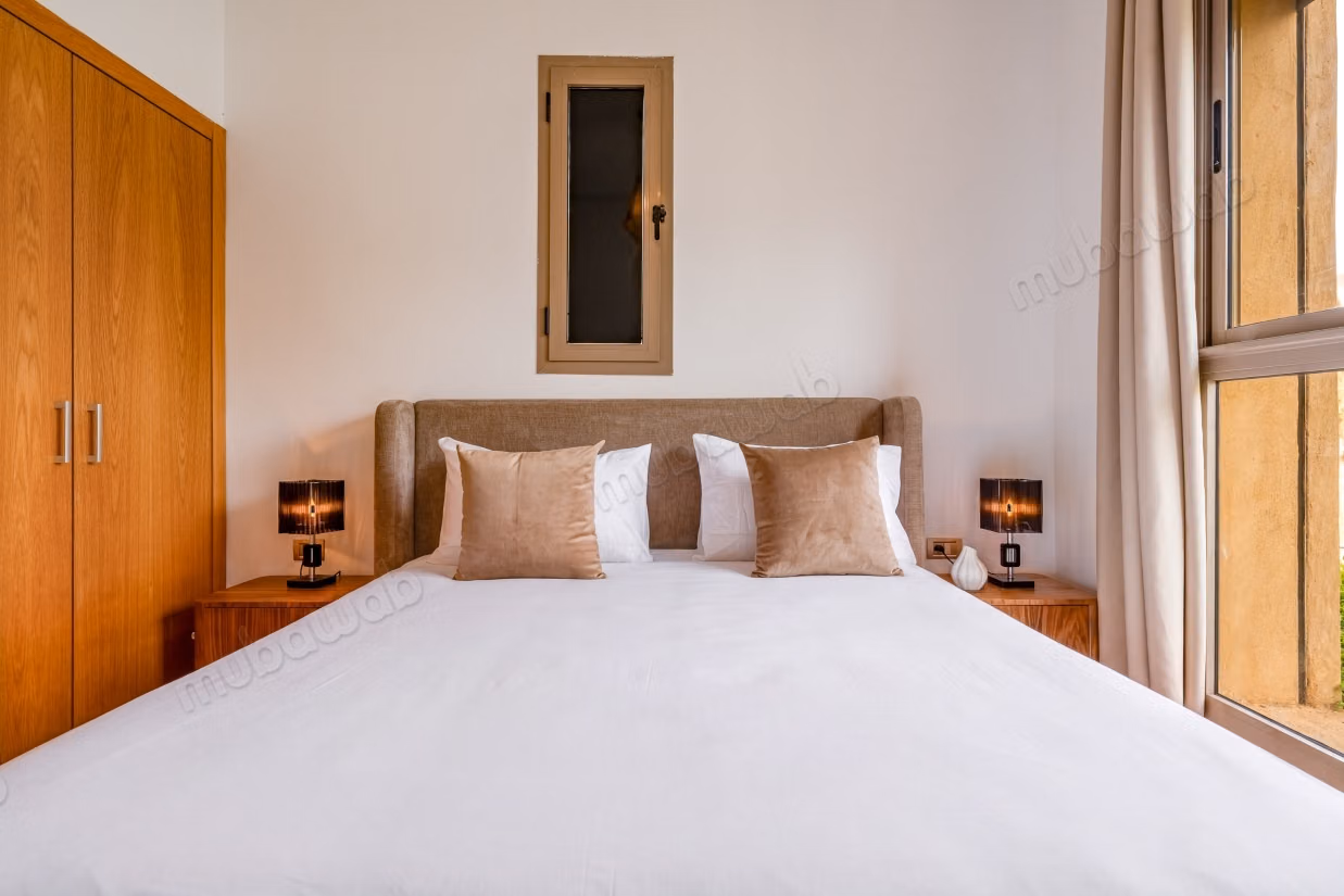 Apartamentos en alquiler en la Ruta Amizmiz. 3 habitaciones encantadoras. Puerta robusta, instalación de aire acondicionado