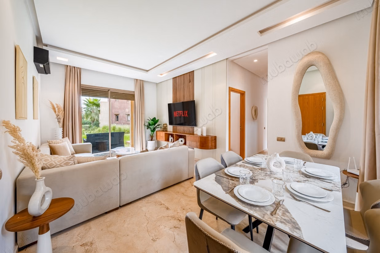 Apartamentos en alquiler en la Ruta Amizmiz. 3 habitaciones encantadoras. Puerta robusta, instalación de aire acondicionado