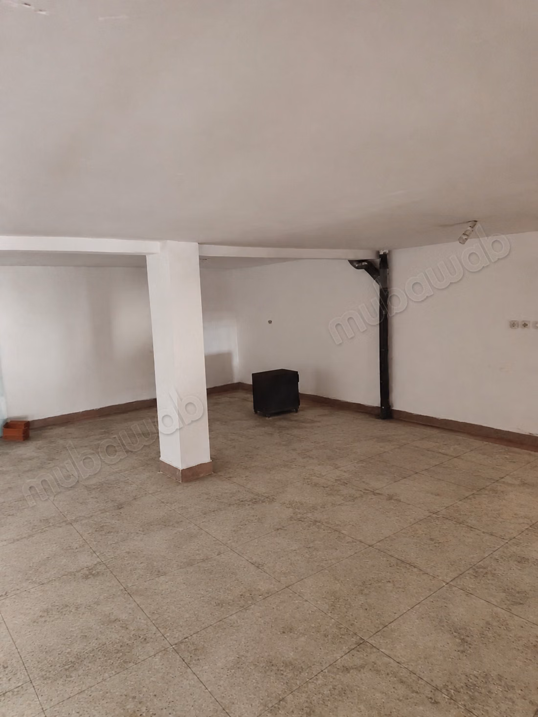 Garaje / local comercial en venta en Tánger 220 m²