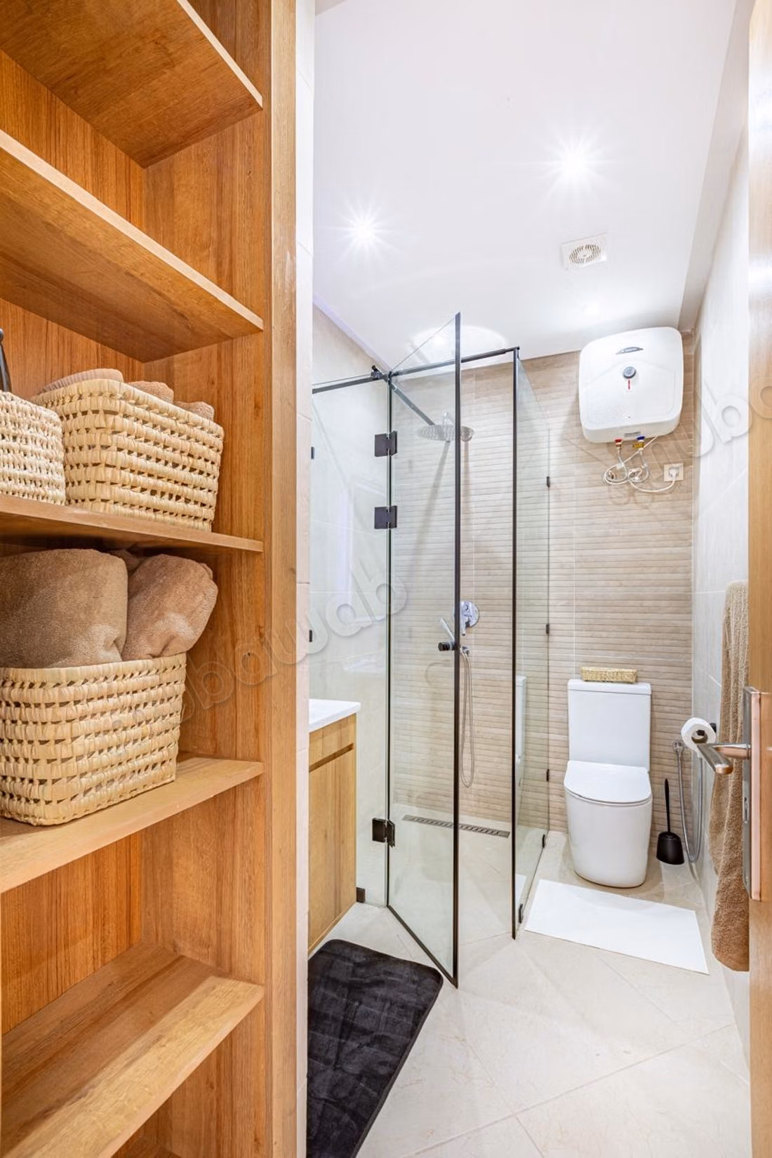 Appartamento con 1 camera da letto arredato con balcone
