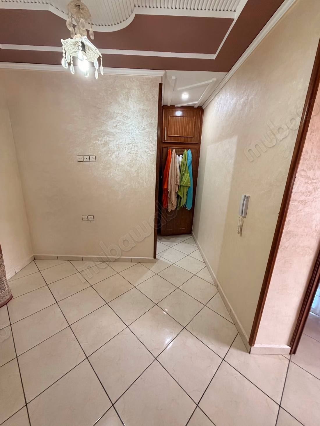 Sale of a beautiful apartment in Larache. 3 comfortable rooms. Well-equipped kitchen