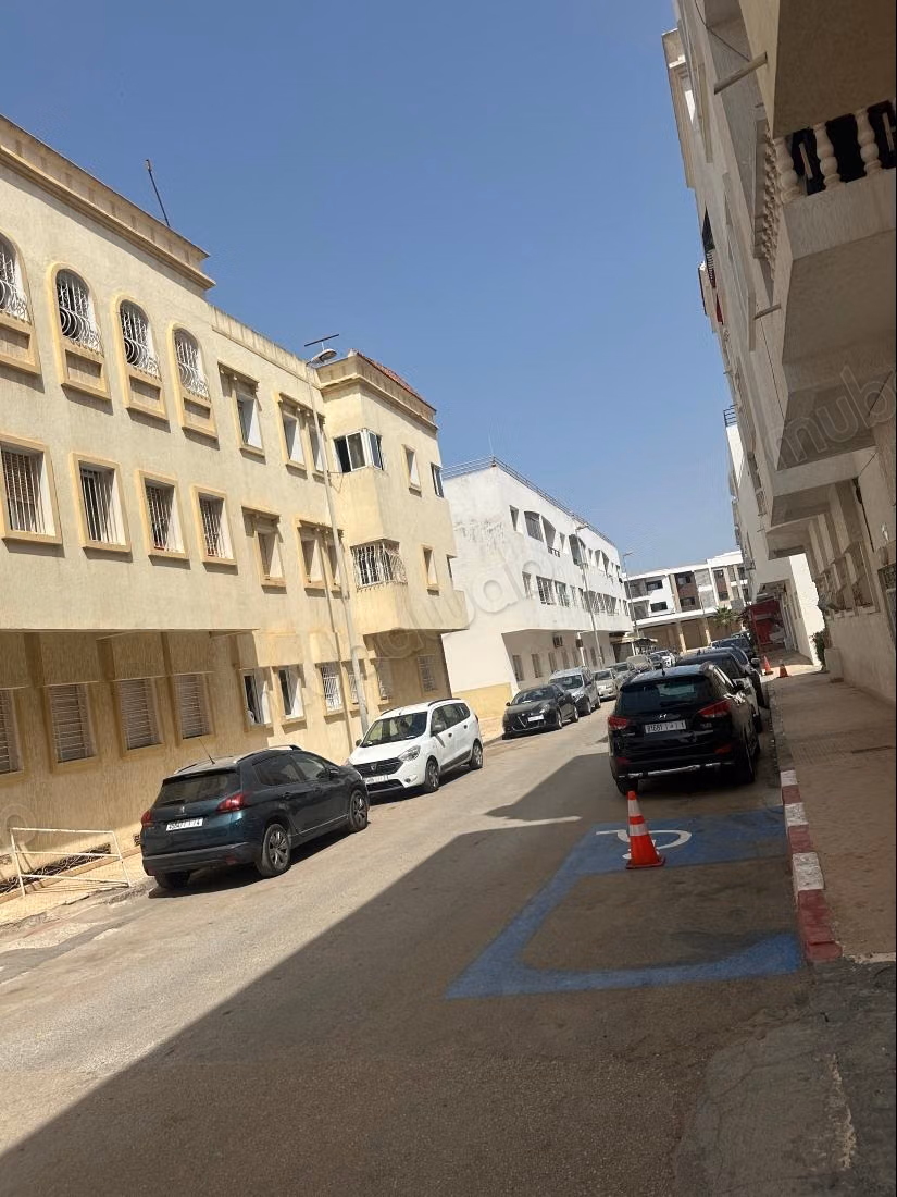 Vendita di un appartamento incantevole. 2 camere incantevoli. Vista sul mare, aria condizionata centralizzata