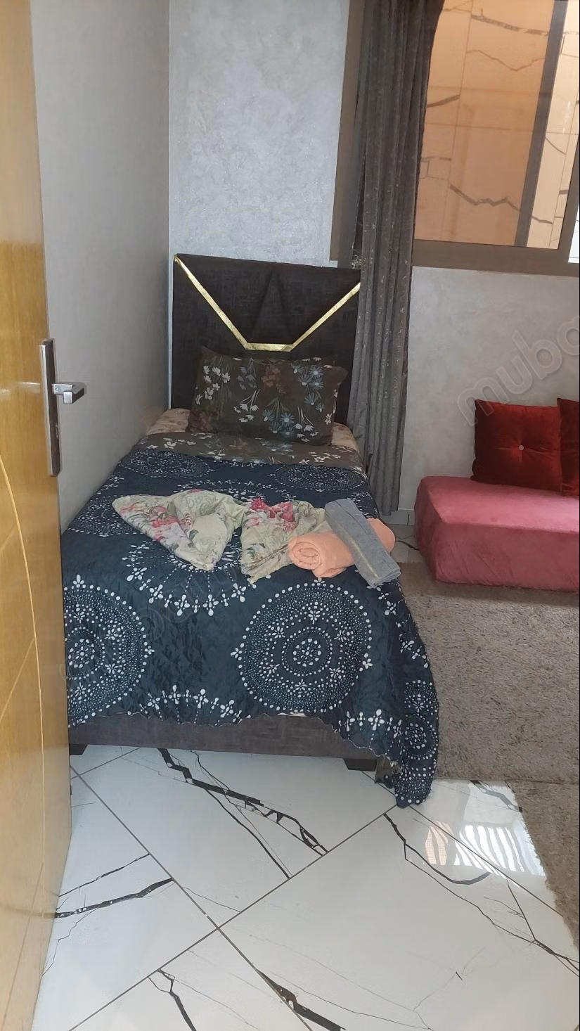 Dúplex amueblado en alquiler en el barrio avanzado cerca de todos los servicios