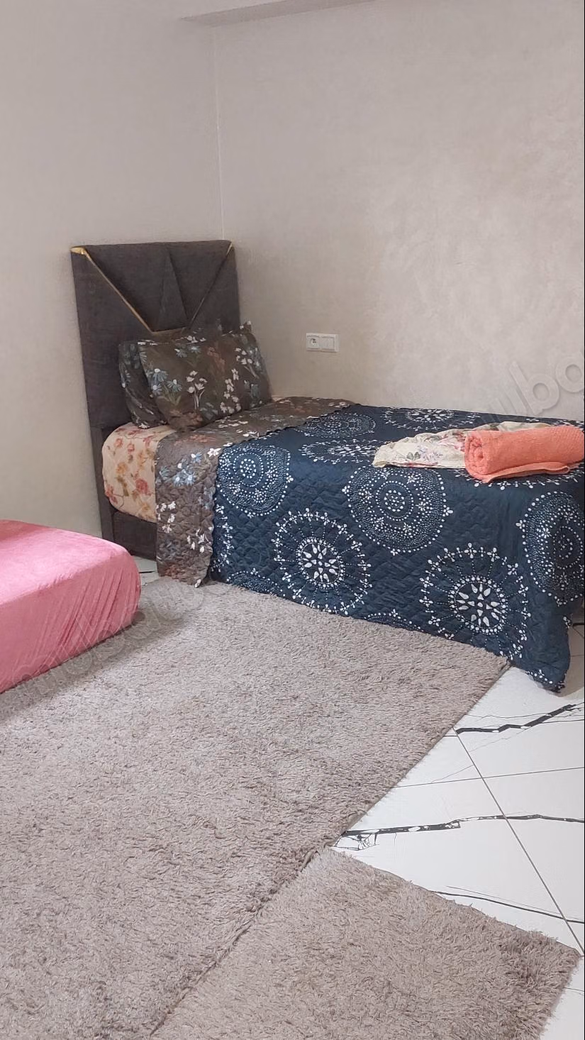 Dúplex amueblado en alquiler en el barrio avanzado cerca de todos los servicios
