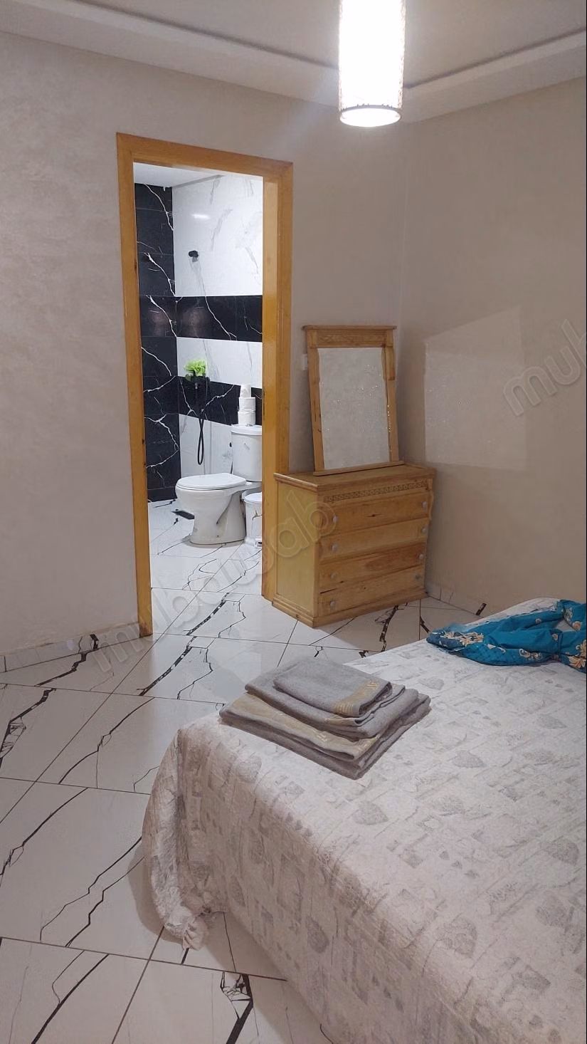 Dúplex amueblado en alquiler en el barrio avanzado cerca de todos los servicios