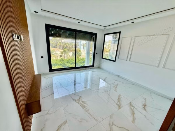 Studio neuf à louer 
Quartier des Hopitaux 
Casa