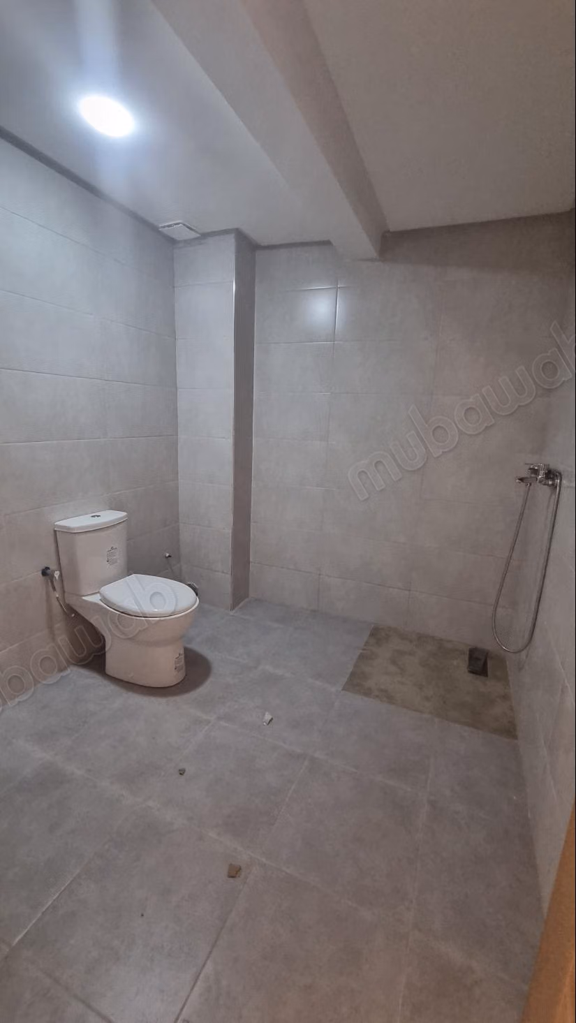 Vendesi appartamento a Victoria. Superficie totale di 110 m². Residenza sicura