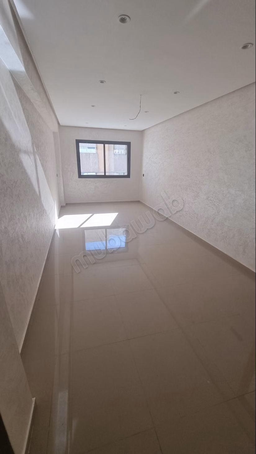 Vendesi appartamento a Victoria. Superficie totale di 110 m². Residenza sicura