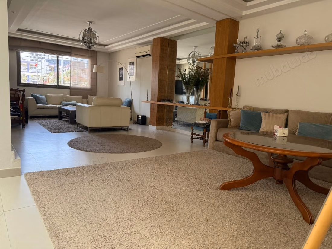 Huur uw huis in Laymoune. 4 gezellige kamers. Gemeubileerd