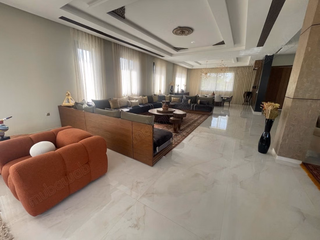 Villa moderne neuf a vendre a souissi