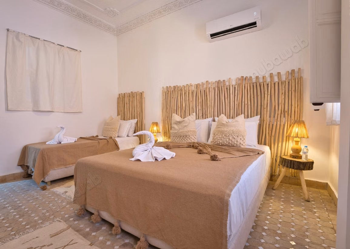 Magnificent riad 3 bedrooms heated pool medina